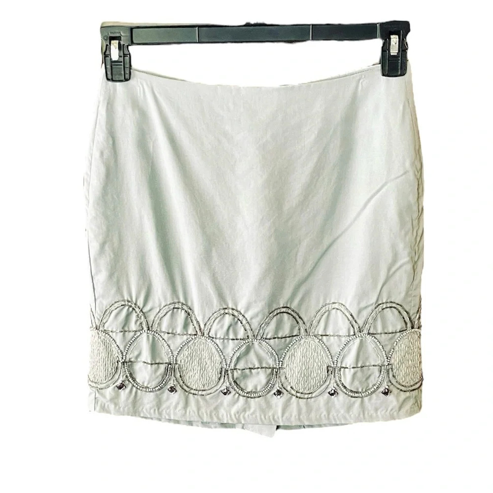 Banana Republic Factory beaded embroidered pencil skirt lined SZ 6 light blue